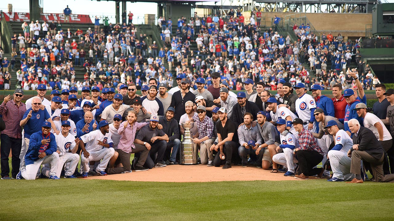 Blackhawks bask in latest Stanley Cup victory